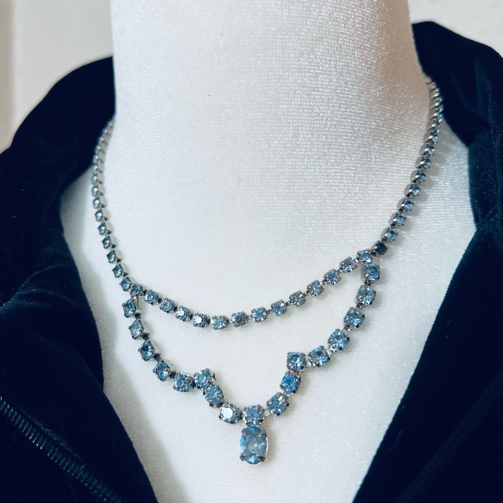 Rhinestone choker; Blue Rhinestones *damaged clasp*